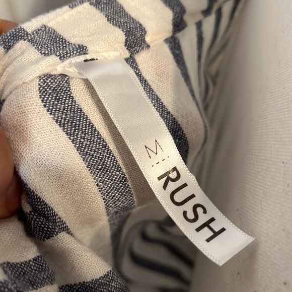 Off the shoulder shorts romper - Picture 5 of 5